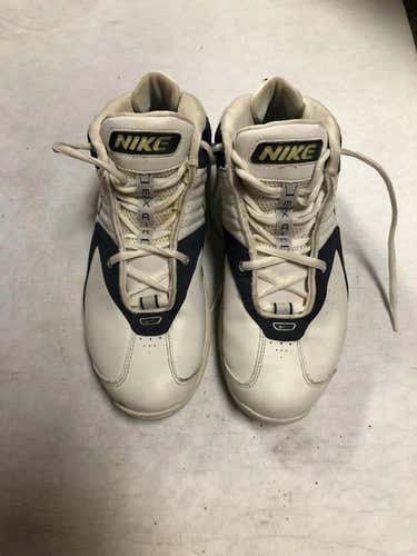 Used Basketball Shoes M