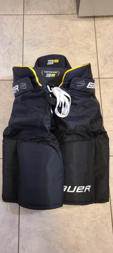 Used Senior Medium Bauer Supreme 3S Hockey Pants - Barely Used