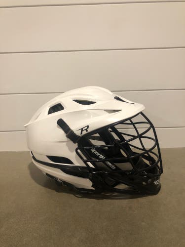 White Cascade R Helmet