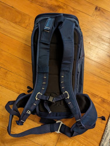 DB Explorer Ski Backpack