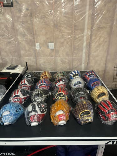 Wilson/rawlings baseball gloves