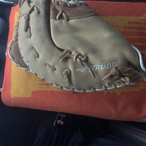 Used 2018 Right Hand Throw 12.5" Franchise Baseball Glove