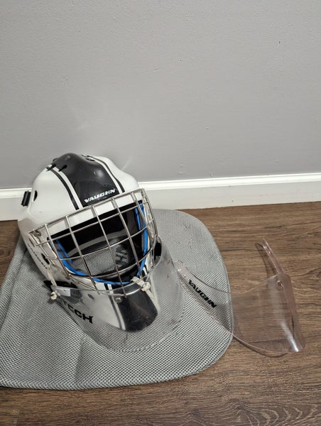 Used Senior Vaughn Velocity 7600 Goalie Mask