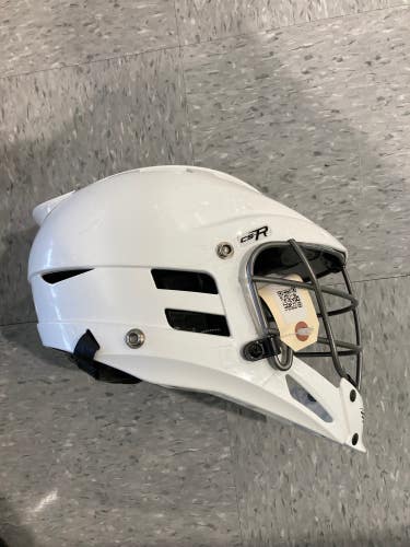 White Used Youth Cascade CS-R Youth Helmet