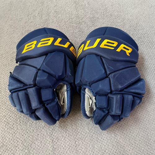 Used  Bauer 13" Pro Stock Vapor Pro Team Gloves