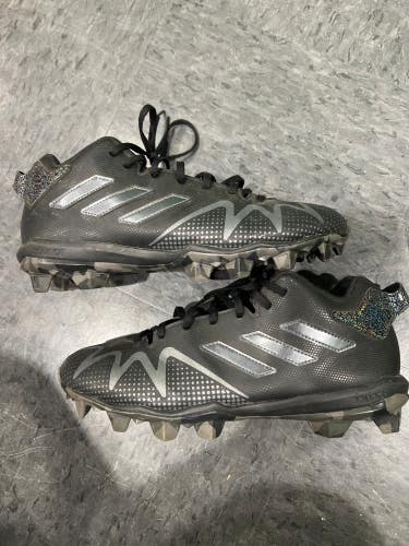 Used Adidas Football Cleats (Size 10.0)