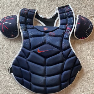 Nike Vapor Catcher Chest 17” 4th of July