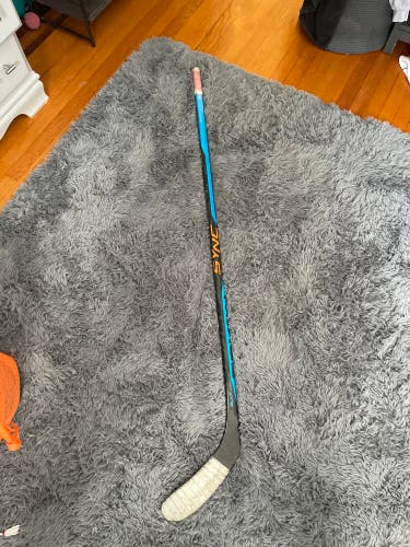 Used Intermediate Bauer Left Hand P28  Nexus Sync Hockey Stick