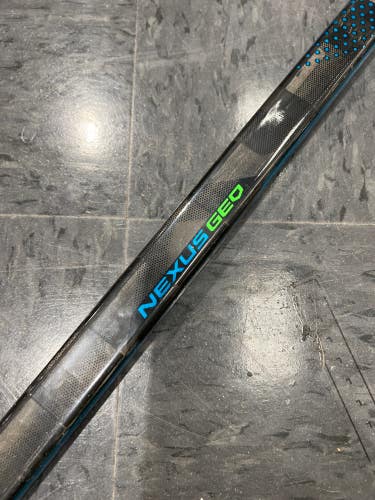 Used Bauer Nexus Geo Hockey Stick Right Handed P92
