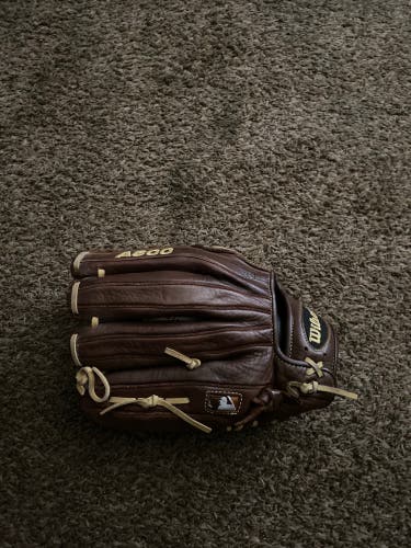 Used 2016 Infield 12.25" A800 Baseball Glove