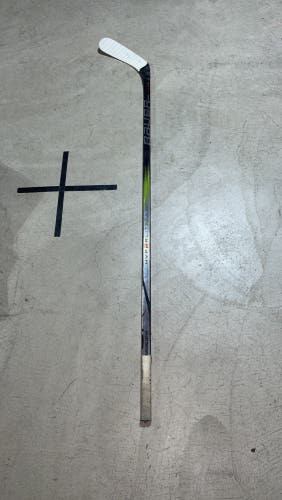 Used Senior Bauer Left Hand P92 Vapor Hyperlite 2 Hockey Stick