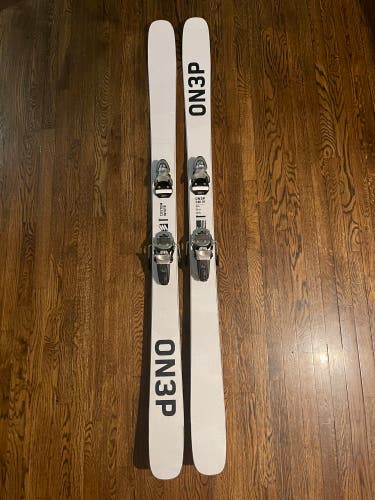 Used Park With Bindings Max Din 15 Skis