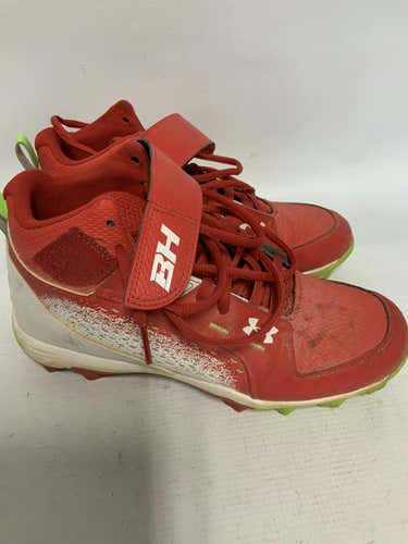 Used Under Armour Bh Red Junior 05.5 Baseball And Softball Cleats