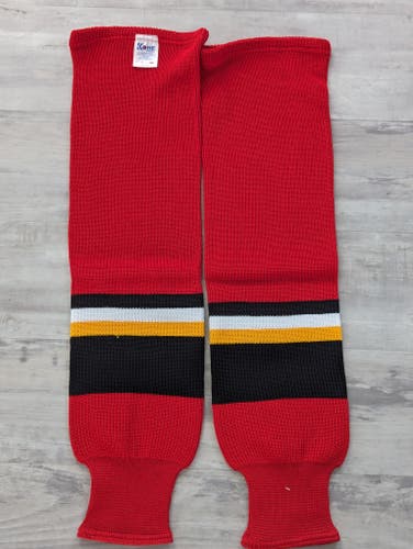 New Men's Adult XL Extra Large Red KOBE Athletic Knit Ice Hockey Socks with Black yellow white