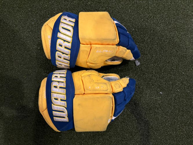Used  Warrior 14" Pro Stock Alpha Pro Gloves