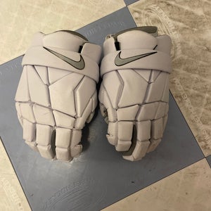Used  Nike 11" Vapor Lacrosse Gloves