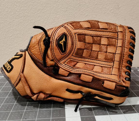 Mizuno MMX1200L Professional Series 12" Baseball Glove (RHT)