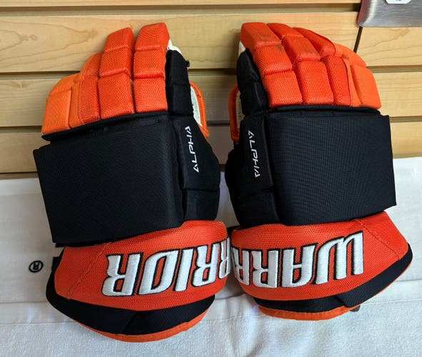 Used  Warrior 14" Alpha Gloves
