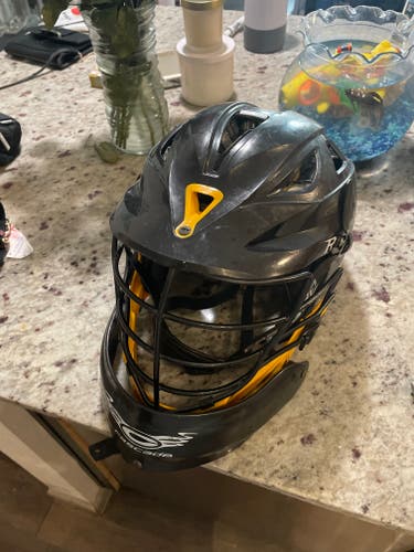 Used Cascade R Goalie Helmet