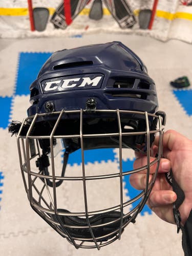 Used Small CCM Tacks 910 Helmet with cage