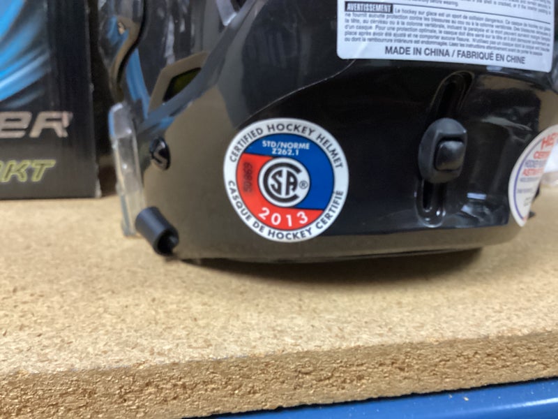 New Black XS Bauer Re-Akt Helmet
