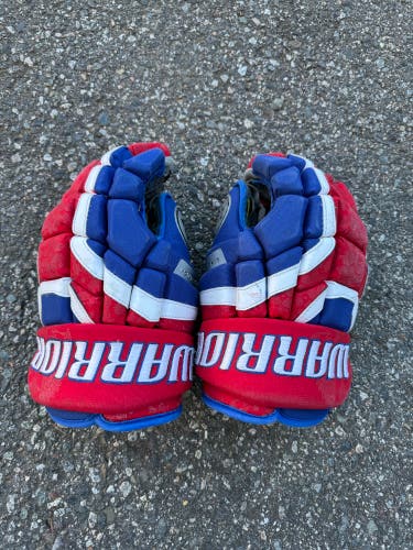 Senior Warrior Covert DT2 Hockey Gloves 13” World Tour Limited Edition Russia sr