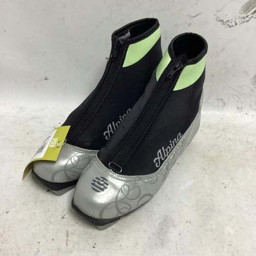 Used Alpina W 06 Jr 04-04.5 Women's Cross Country Ski Boots