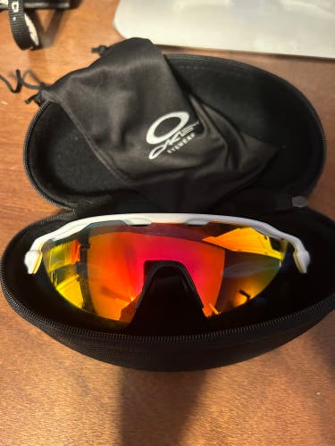 New Unisex Oakley Radar EV Sunglasses