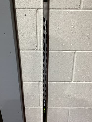New intermediate Warrior Alpha LX Pro left Hand Hockey Stick W88