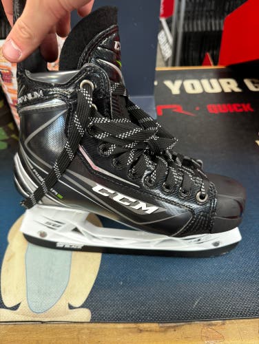 New Senior CCM Regular Width   Size 6 RibCor Titanium Hockey Skates