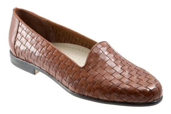 Trotters Adult Womens Liz T5158-580 Size 8.5M Brown Leather Loafers New