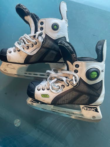 Reebok 9K Hockey Skates - White - Broken Toes