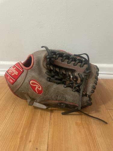 Rawlings heart of the hide 11.5 inch baseball glove