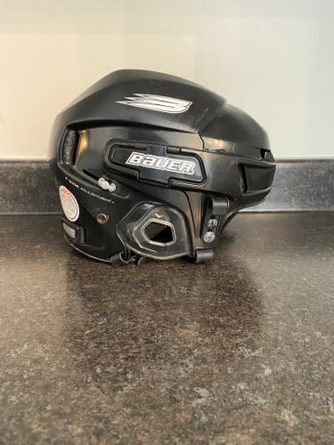 Used Medium Bauer HH8000 Helmet
