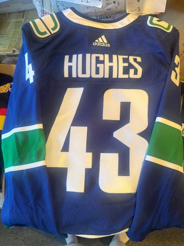 Vancouver Canucks Adidas Orca Home jersey-Medium Quinn Hughes fully stitched kit brand new