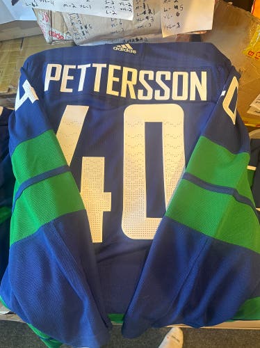 Vancouver Canucks Elias Pettersson Adidas Stick Jersey-size 60 XXXL brand new