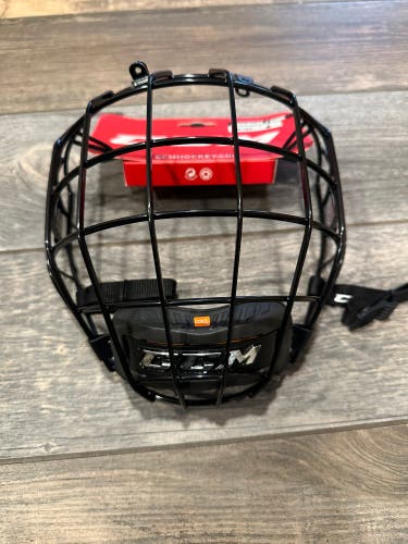 CCM FM780 Medium Cage