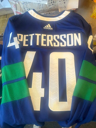 Vancouver Canucks Elias Pettersson Adidas Jersey-brand new size 56 XXL