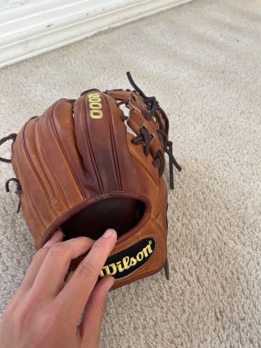 Used 2020 Infield 11.5" DP15 A2000 Baseball Glove