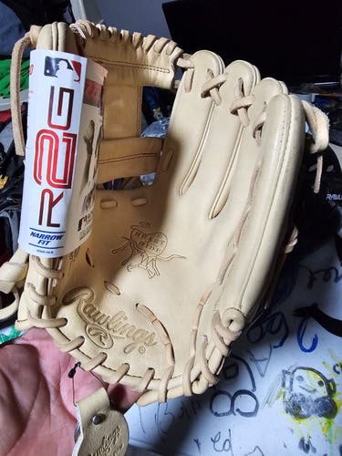 New Right Hand Throw 11.5" Heart of the Hide Baseball Glove