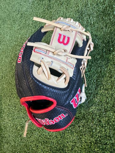 Wilson A2000 Baseball Glove 11.25” PF88