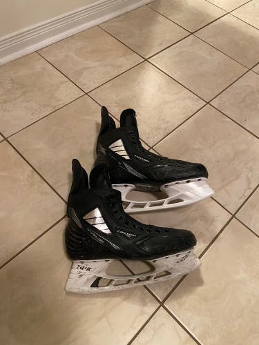 Used Senior True  9 Pro Custom Hockey Skates