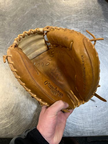 Used RHT 34” Heart of the hide Catcher’s Glove PERFECT BREAK IN/FORM!!!