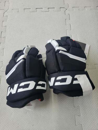New Ccm Next Glove Bk Wh 10"