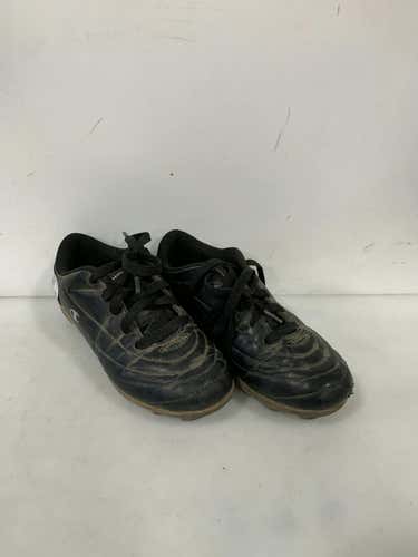 Used Champion Cleat Youth 13.0 Baseball And Softball Cleats