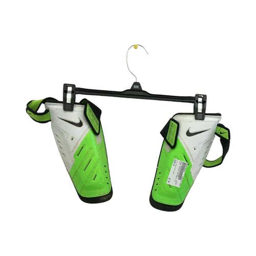 Used Nike Adult Lg Soccer Shin Guards