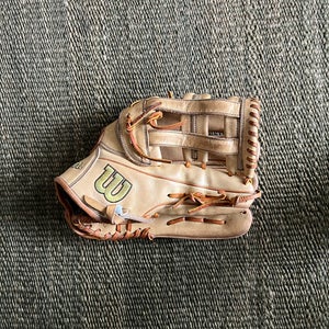 Used Right Hand Throw Wilson Outfield A2000 1799 Pro-Stock Baseball Glove 12.75"