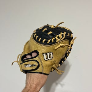 Wilson a1000 33” catchers mitt baseball glove