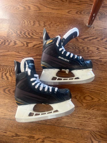 Used Junior Bauer Regular Width Size 3 Supreme S140 Hockey Skates