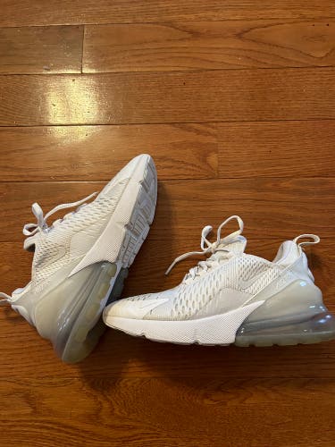 White Used  Nike Air max 270 Shoes
